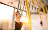 Resenärer kan använda framdörren igen vid resor på bussar